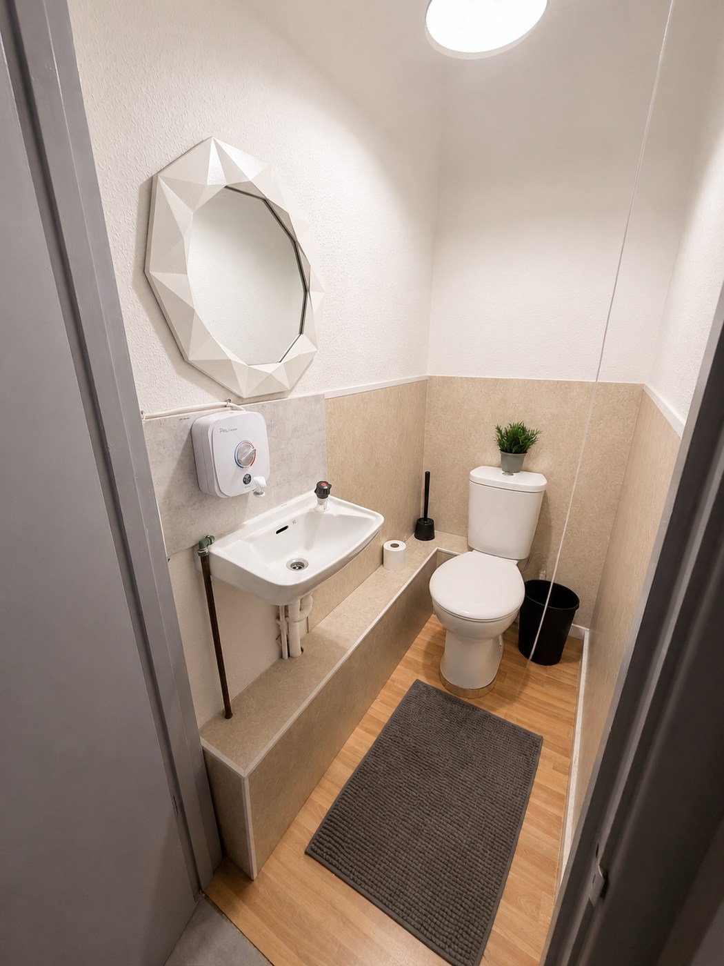 Bathroom, Forest Gate