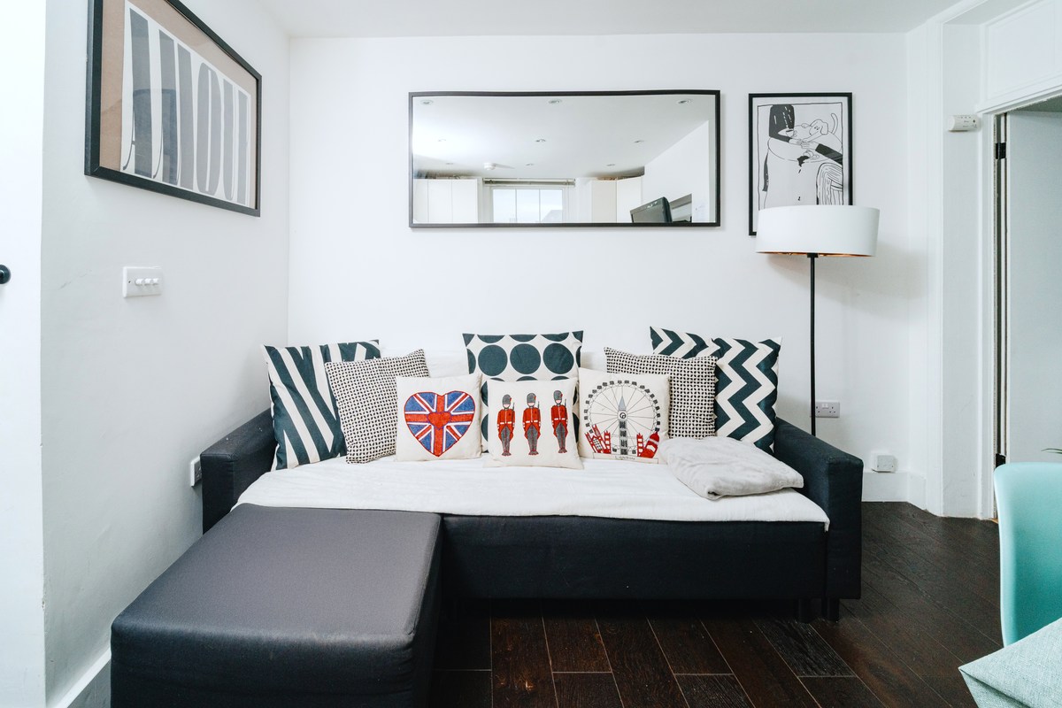 Living area, Miles Edgware 1