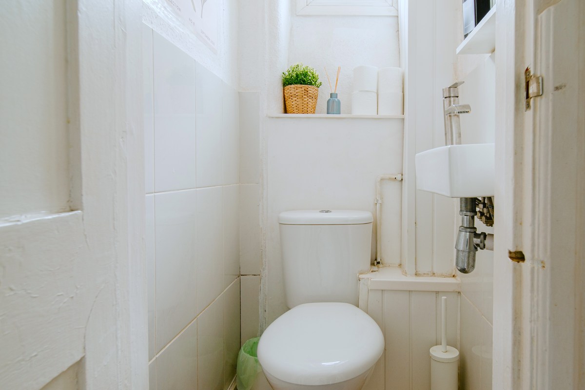 Bathroom, Miles Edgware 2
