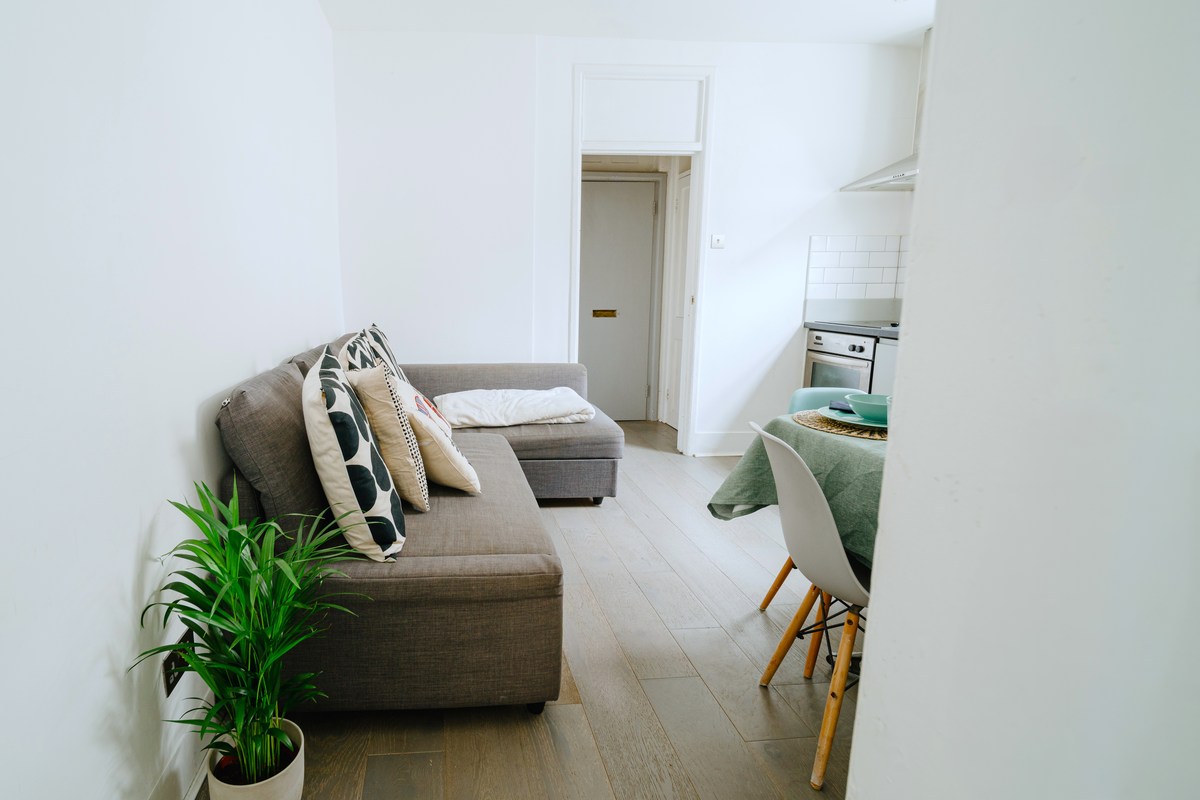 Living area, Miles Edgware 2