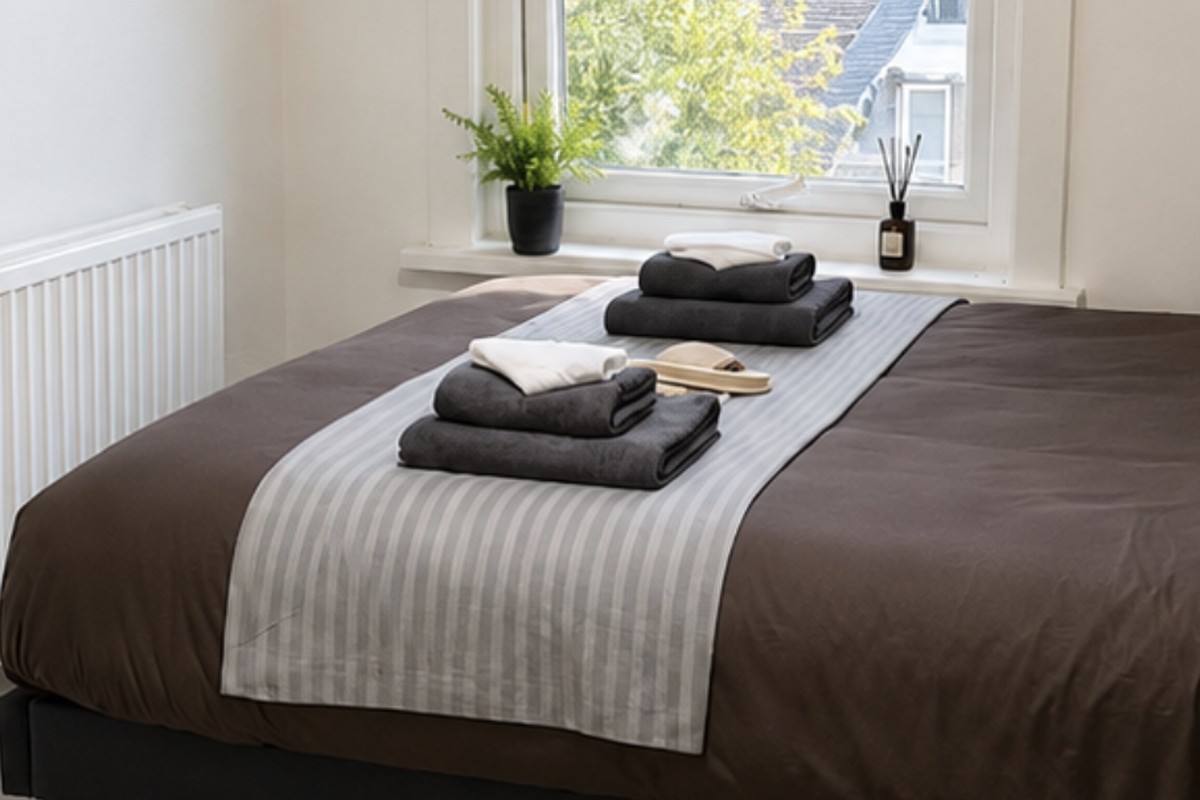 Preparing an apartment for guests
